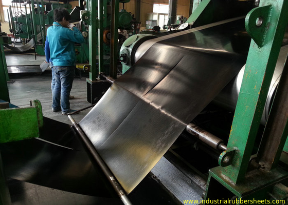 Shiny High Tensile Strength Industrial Nitrile Rubber Sheet , 1 - 6mm Rubber Sheet