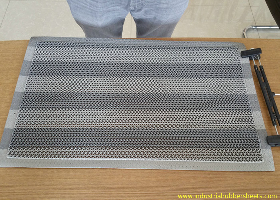 Solid Backing PVC Industrial Rubber Sheet 12 - 15m Length Easy To Clean