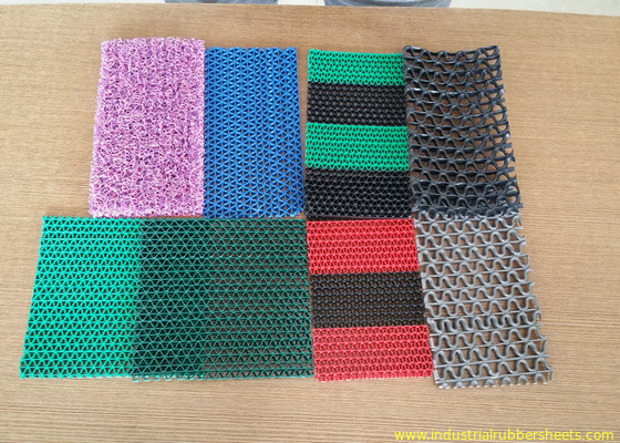 PVC Coil Mat PVC Flooring Rolls with Firm , Foam or Nothing Backing